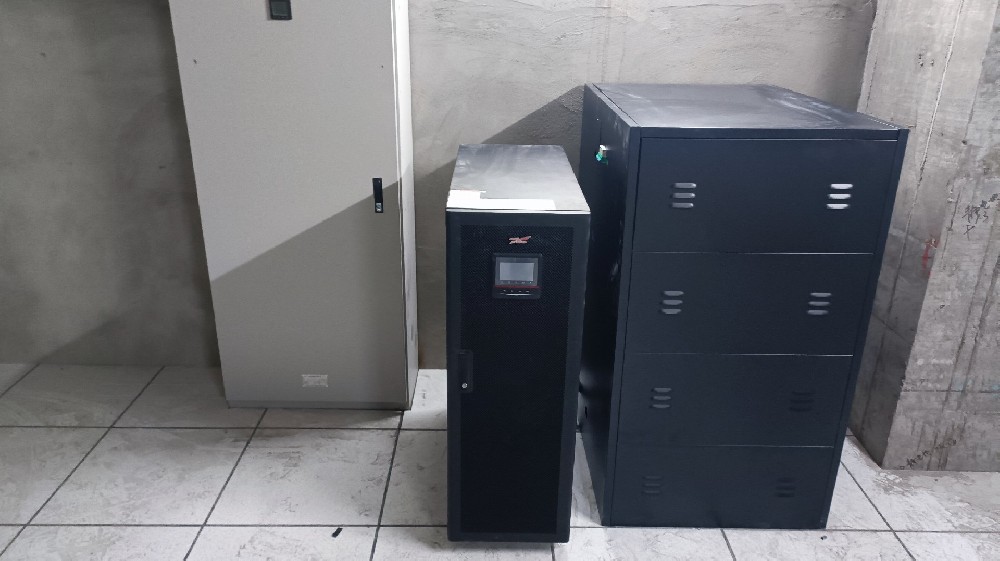 科华UPS电源铅酸蓄电池电池精密空调案例